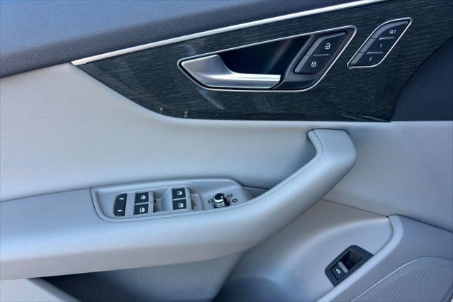 2020 Audi Q7 45 Premium Plus quattro
