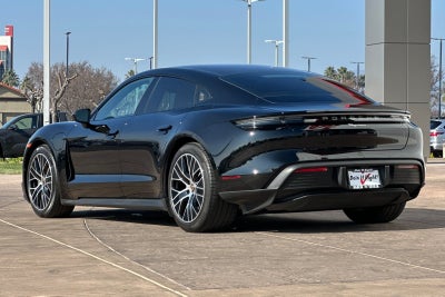 2022 Porsche Taycan Base