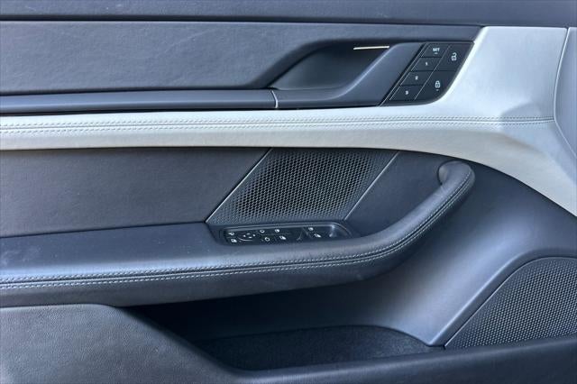 2022 Porsche Taycan Base