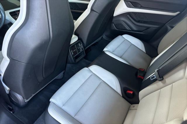 2022 Porsche Taycan Base