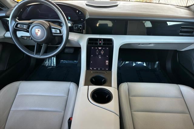 2022 Porsche Taycan Base