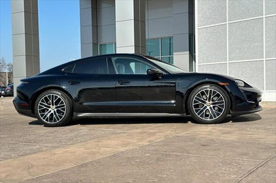 2022 Porsche Taycan Base
