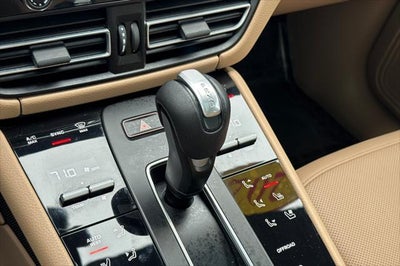 2022 Porsche Macan Base
