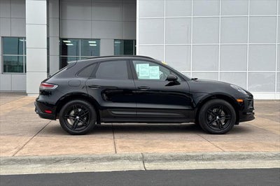 2022 Porsche Macan Base
