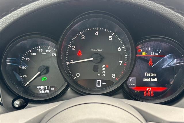 2022 Porsche Macan Base