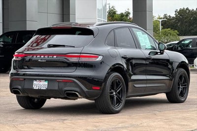 2022 Porsche Macan Base