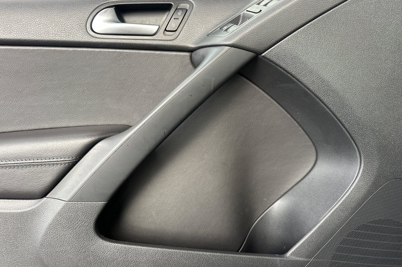 2017 Volkswagen Tiguan 2.0T S 4Motion