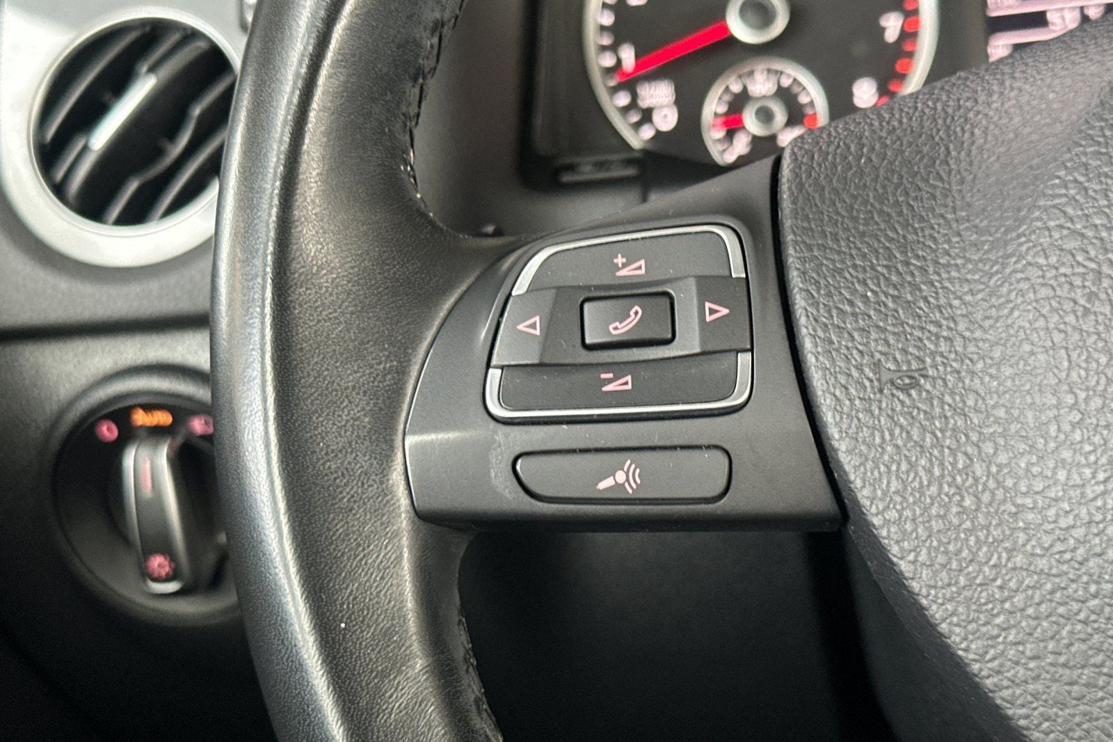 2017 Volkswagen Tiguan 2.0T S 4Motion