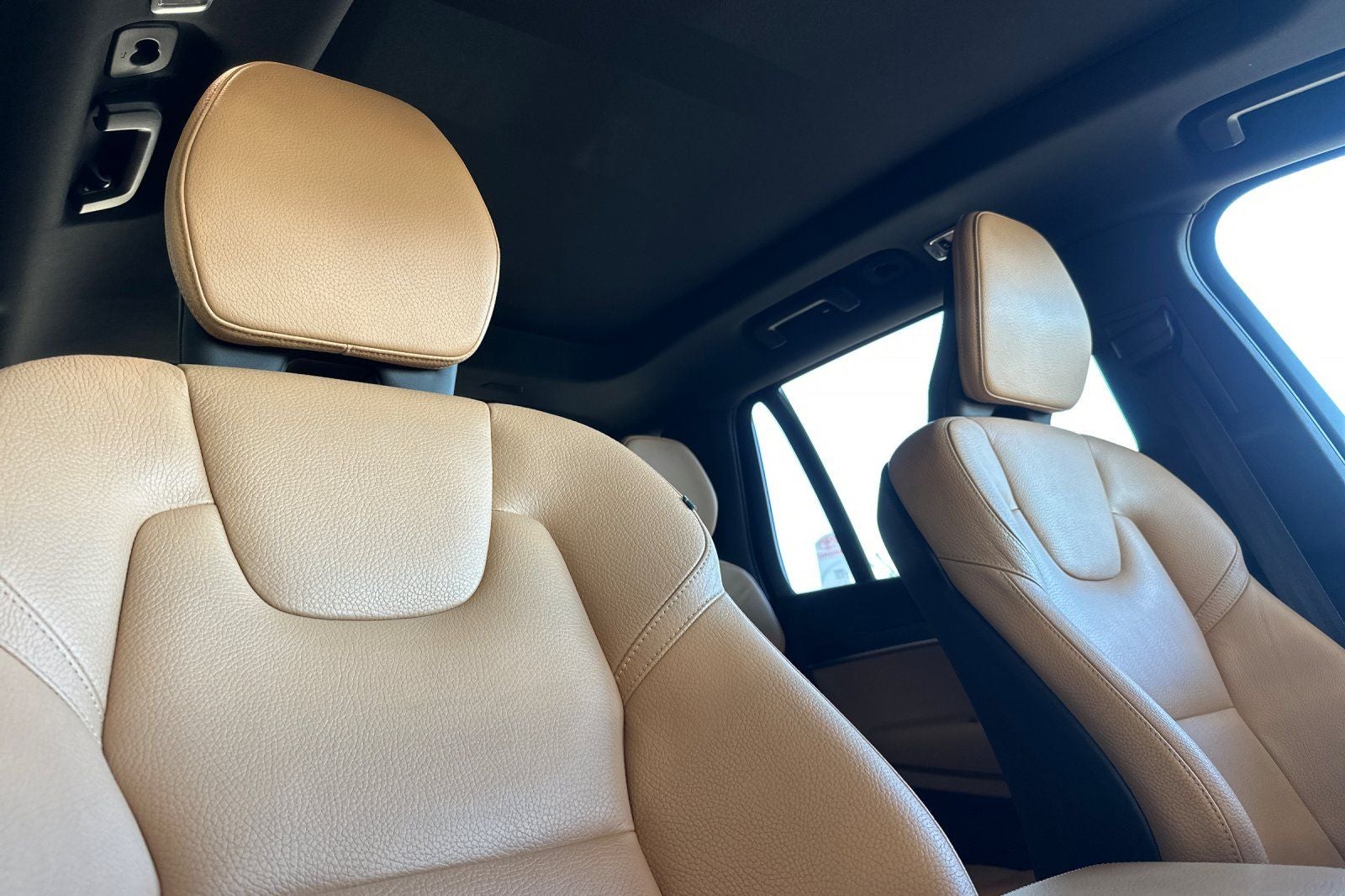 2019 Volvo XC90 T6 Momentum