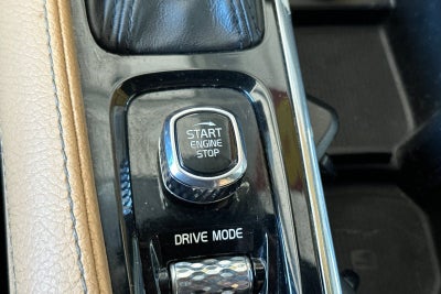 2019 Volvo XC90 T6 Momentum