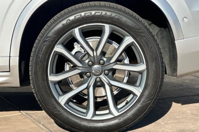 2019 Volvo XC90 T6 Momentum