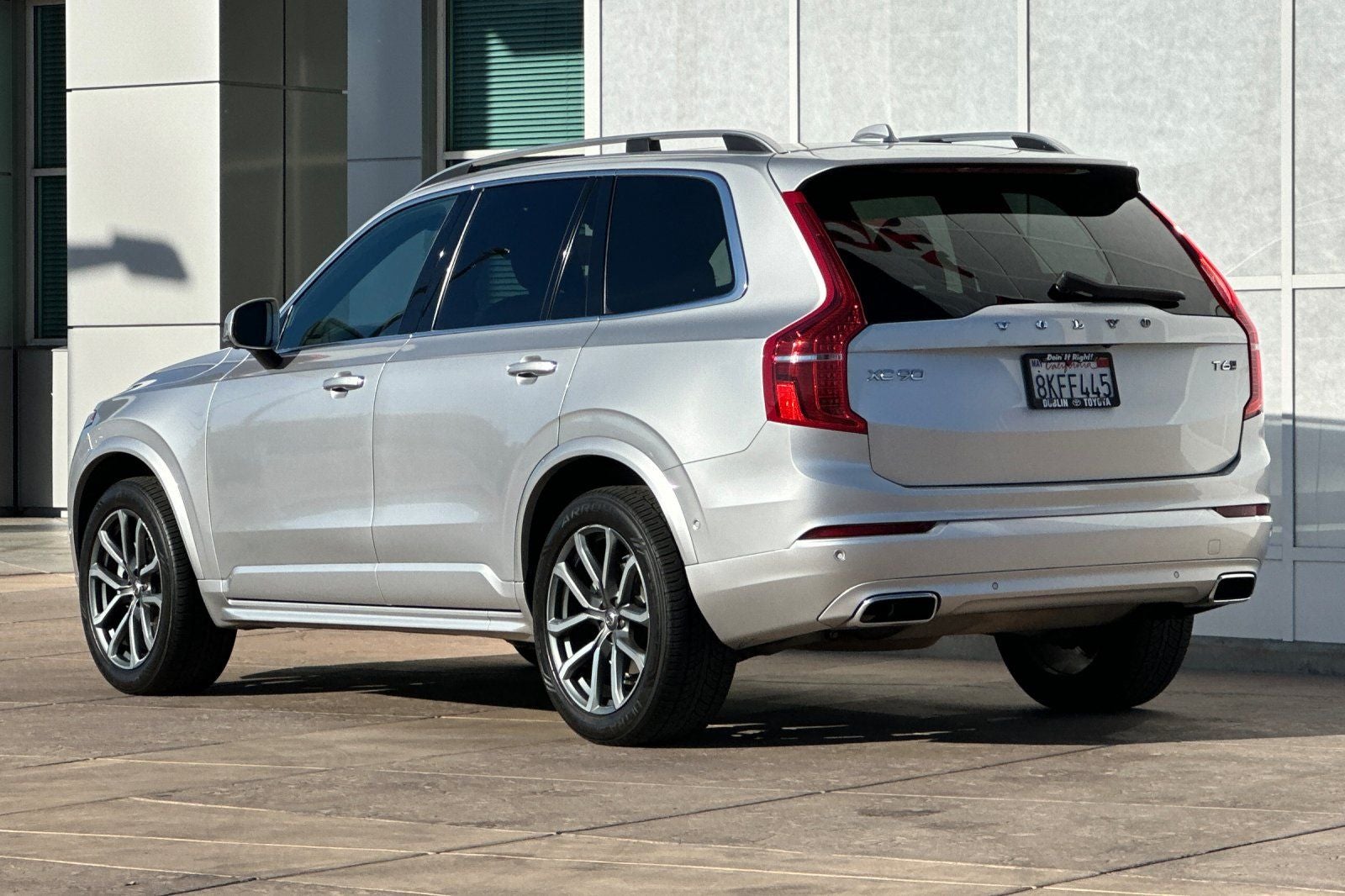 2019 Volvo XC90 T6 Momentum