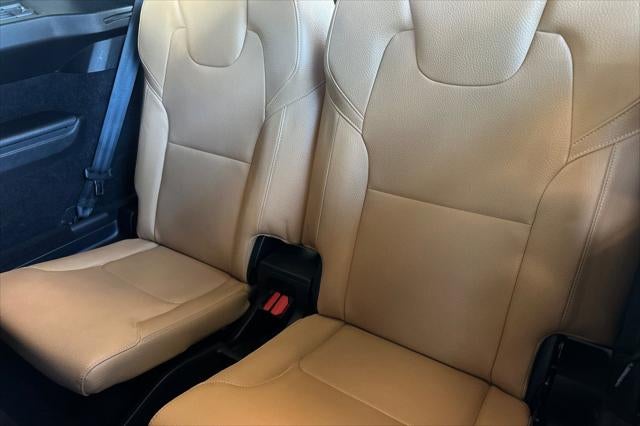 2019 Volvo XC90 T6 Momentum