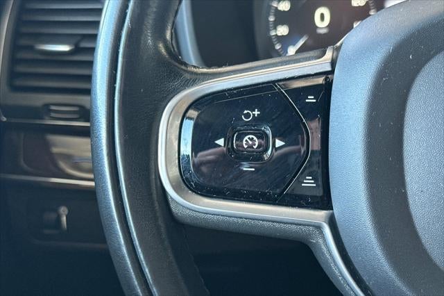 2019 Volvo XC90 T6 Momentum