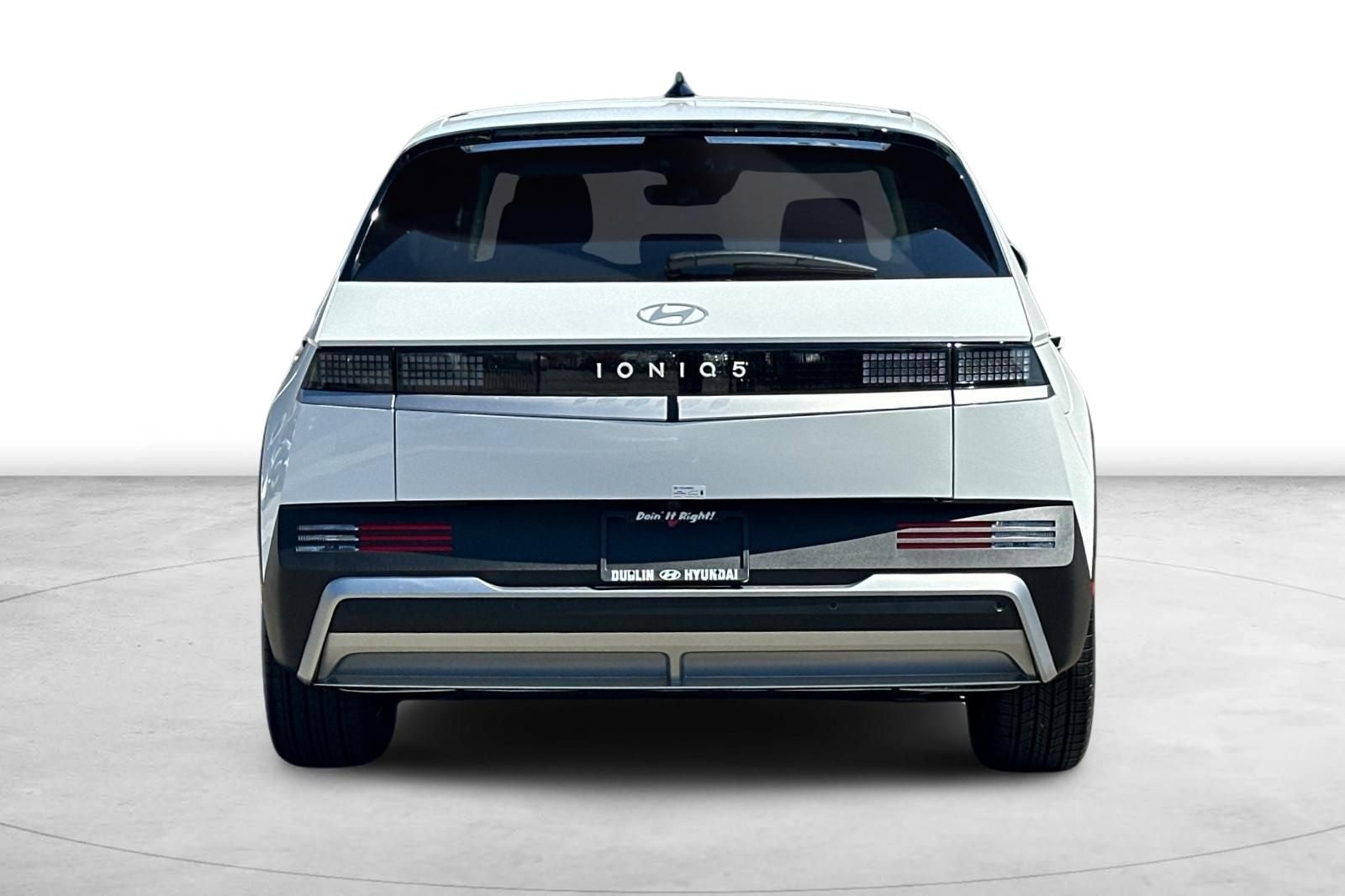 2026 Hyundai IONIQ 5 SE