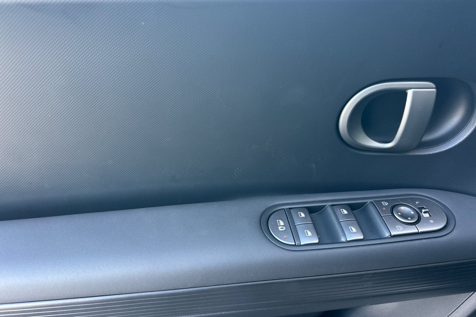 2027 Hyundai IONIQ 5 SE