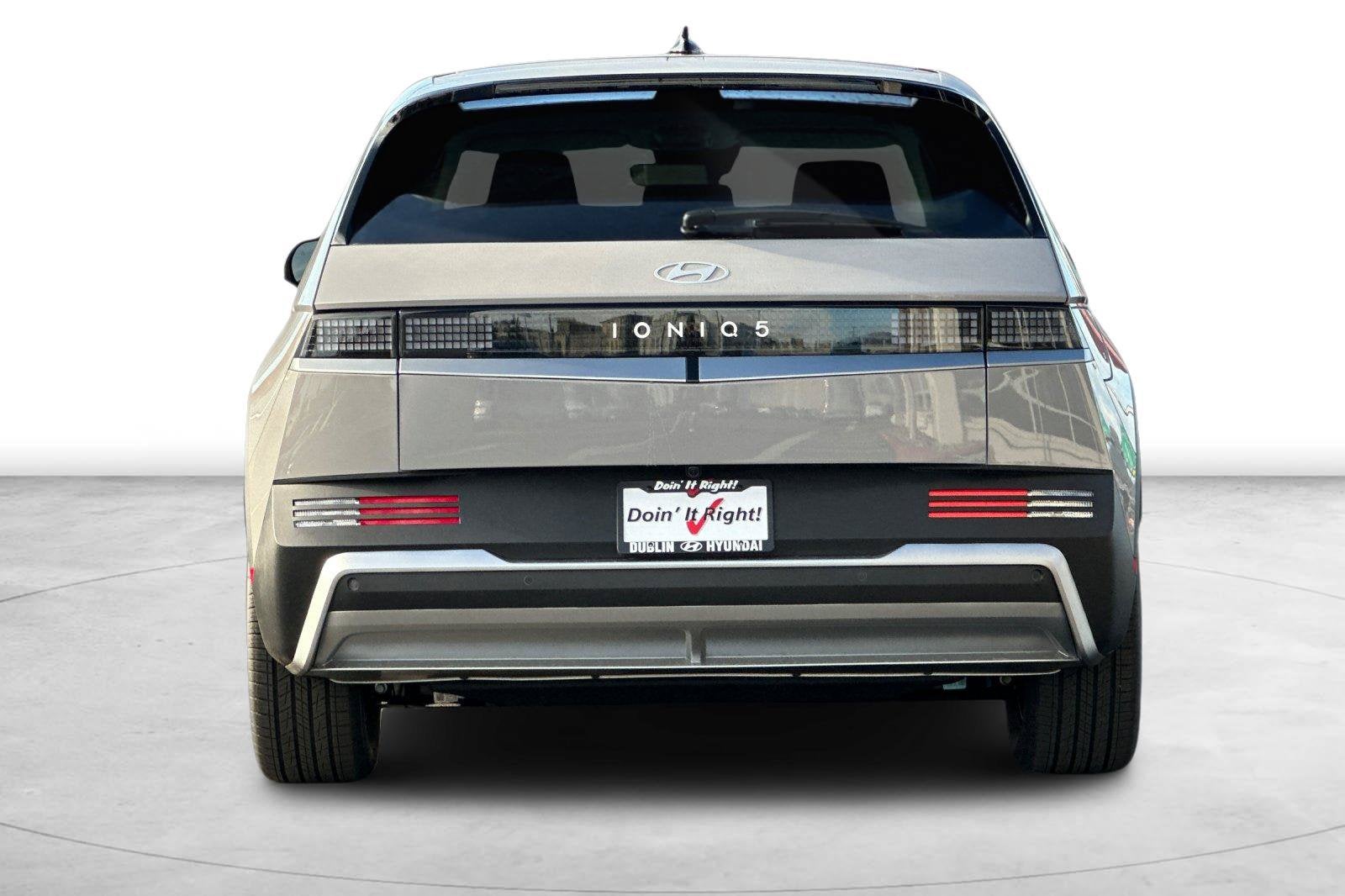 2027 Hyundai IONIQ 5 SE