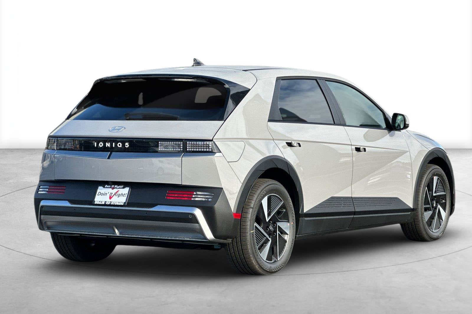 2027 Hyundai IONIQ 5 SE