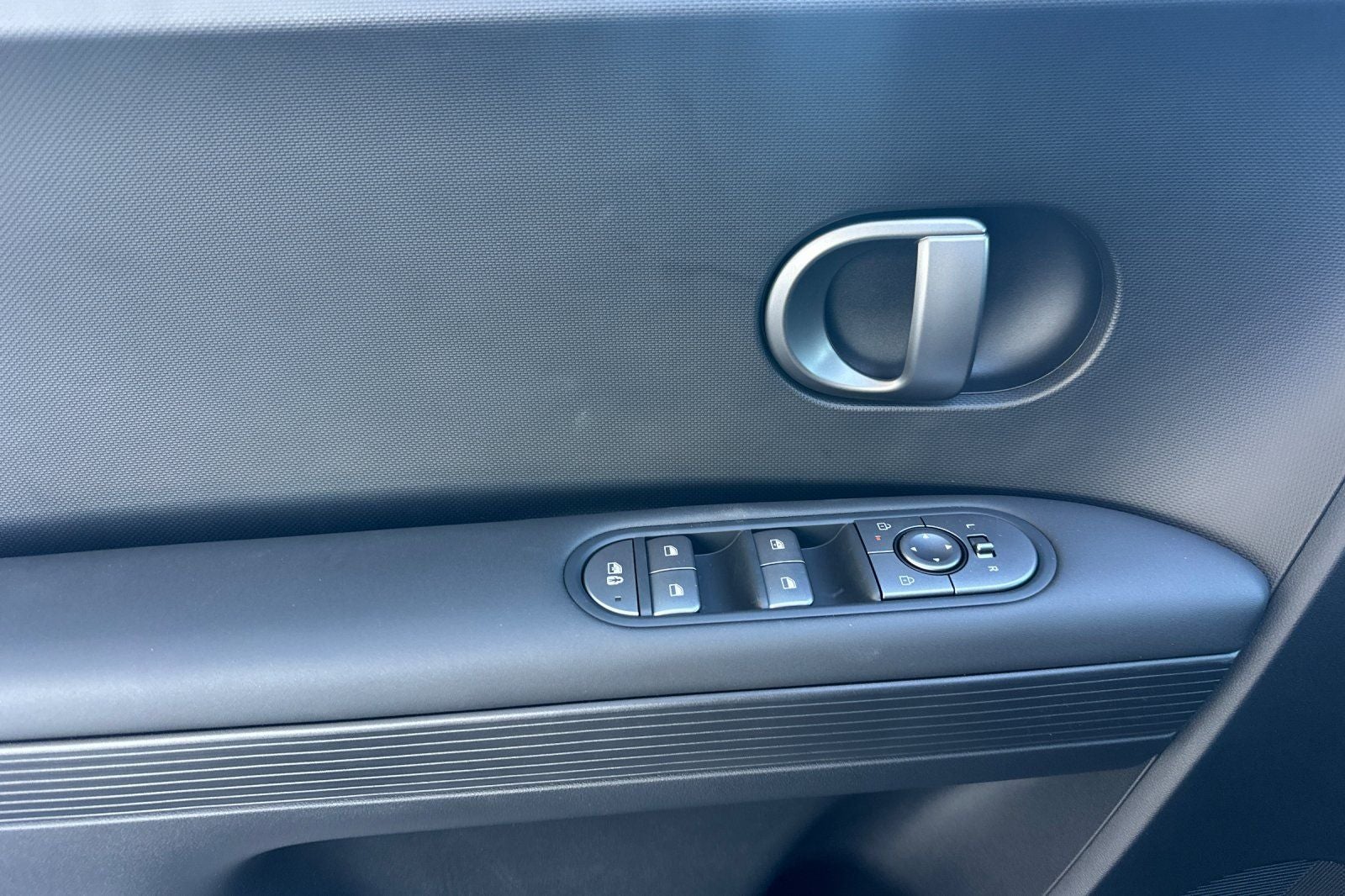 2026 Hyundai IONIQ 5 SE