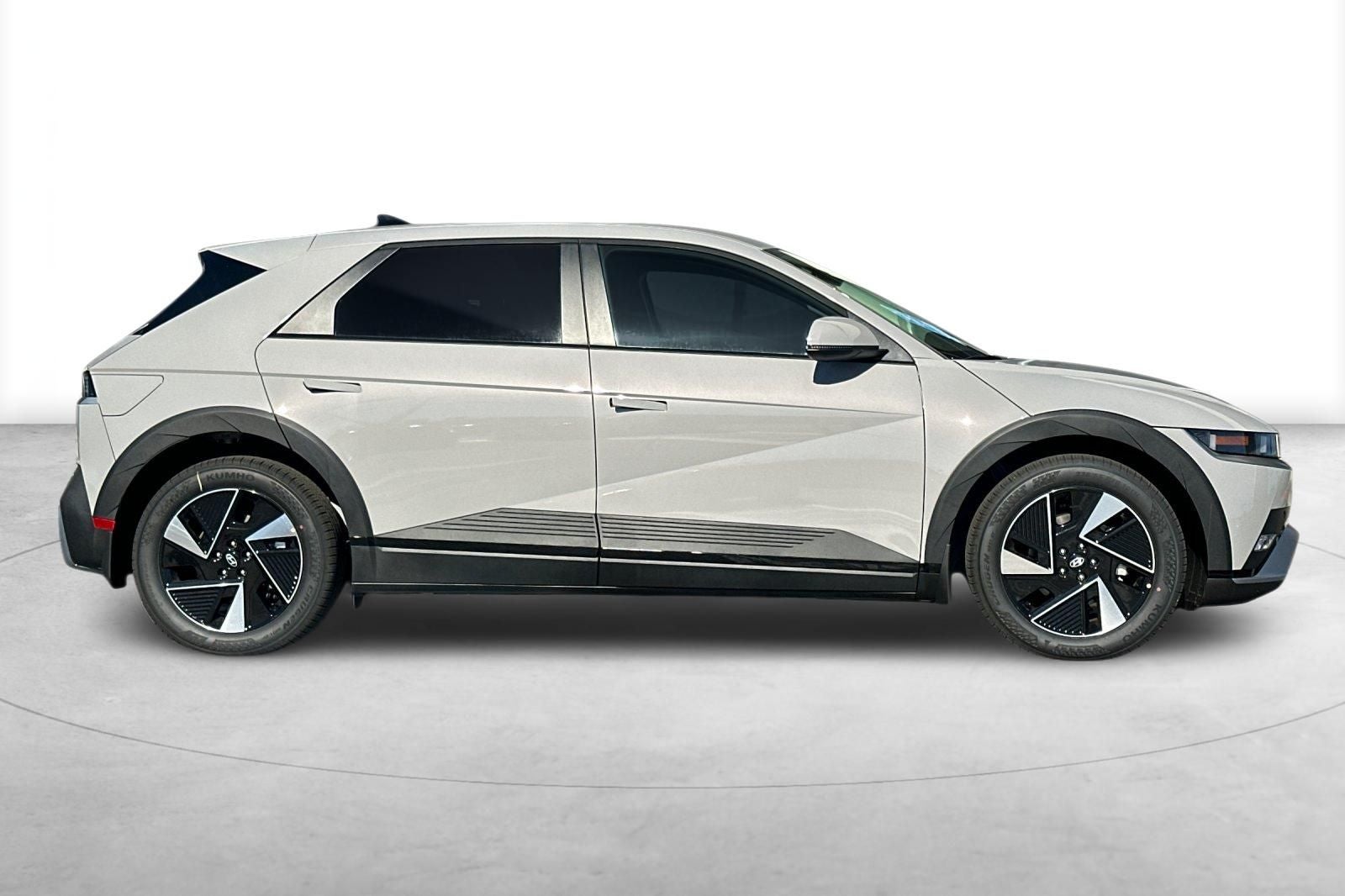 2026 Hyundai IONIQ 5 SE