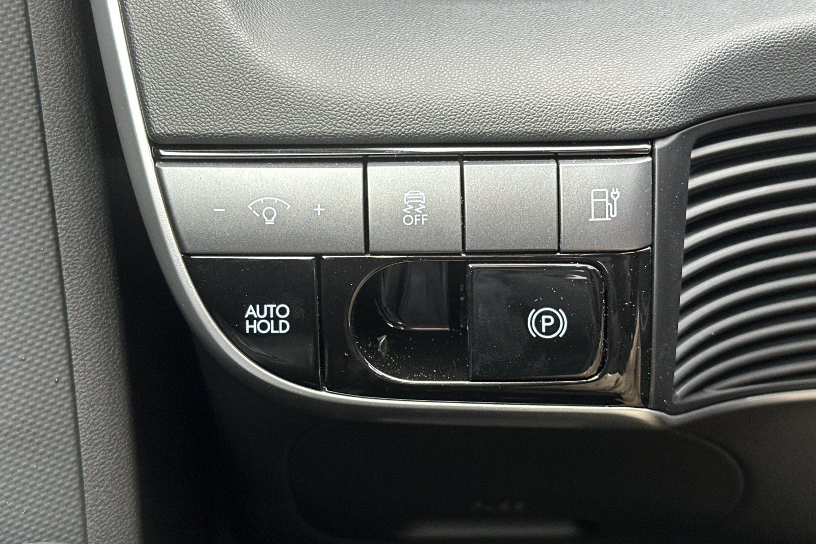 2025 Hyundai IONIQ 5 SE Standard Range