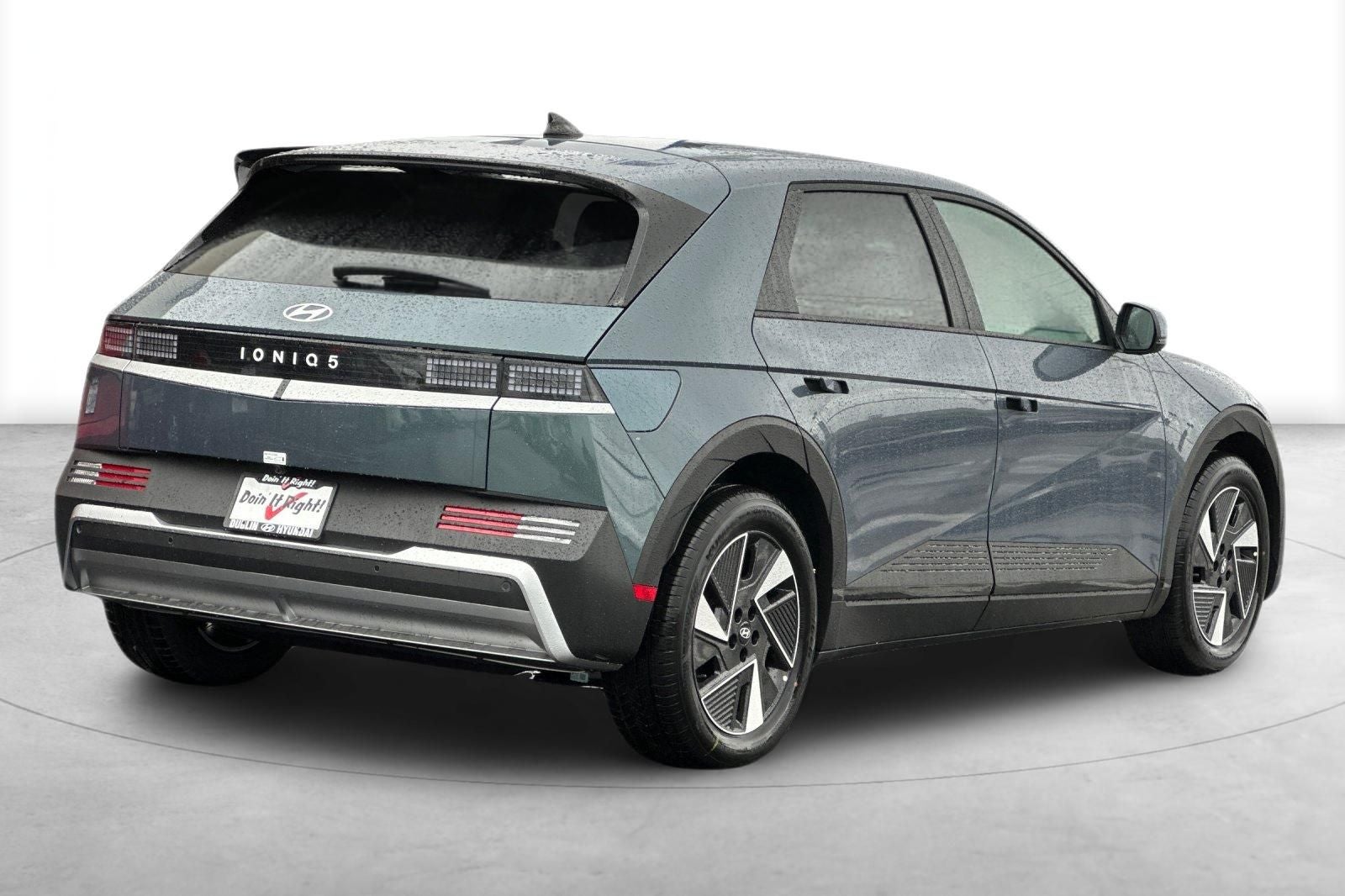 2025 Hyundai IONIQ 5 SE Standard Range