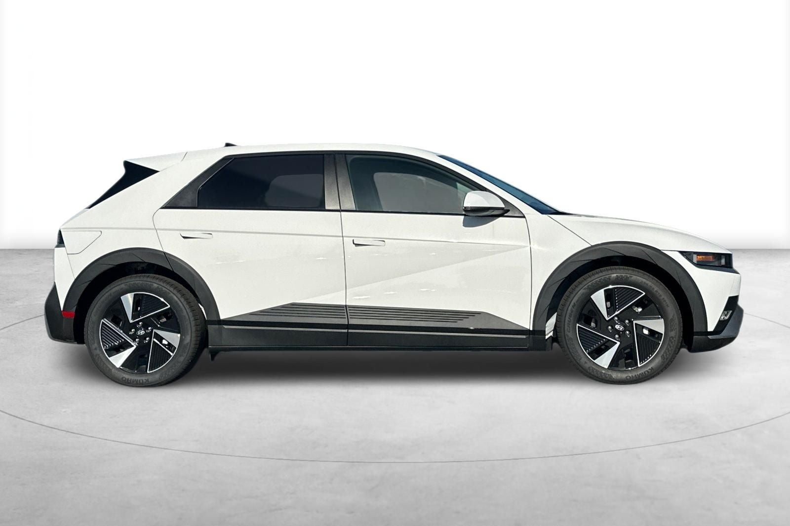 2026 Hyundai IONIQ 5 SE