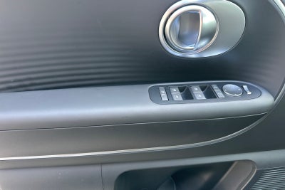 2026 Hyundai IONIQ 9 S