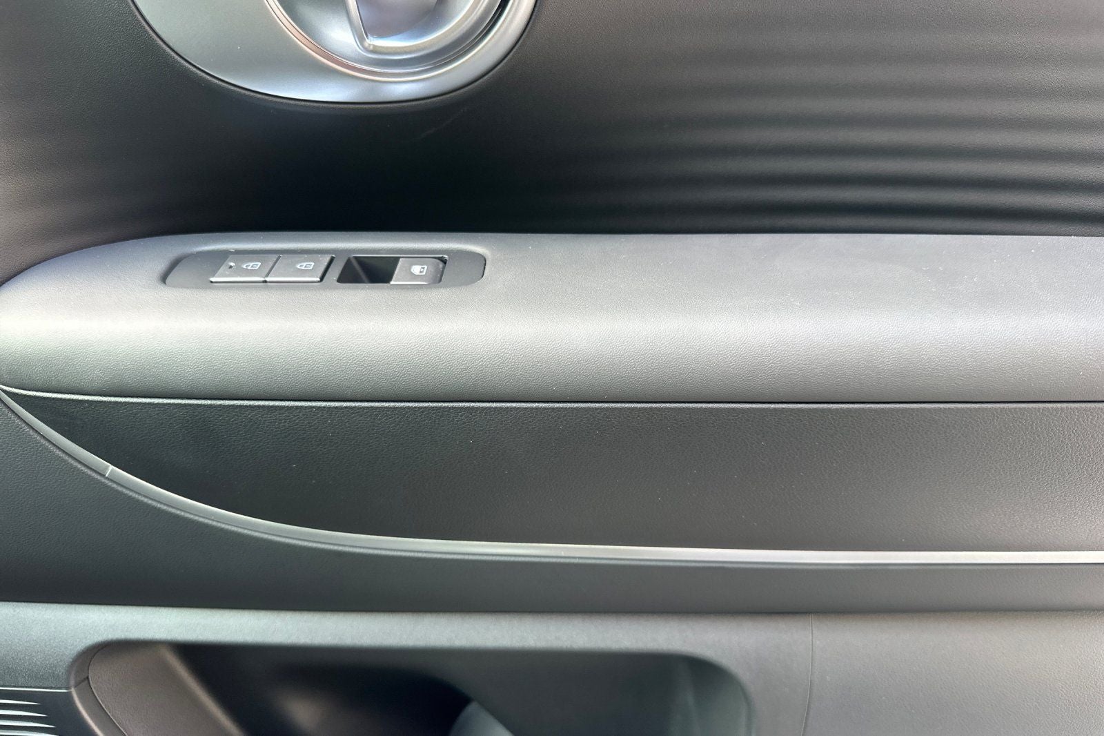 2026 Hyundai IONIQ 9 S