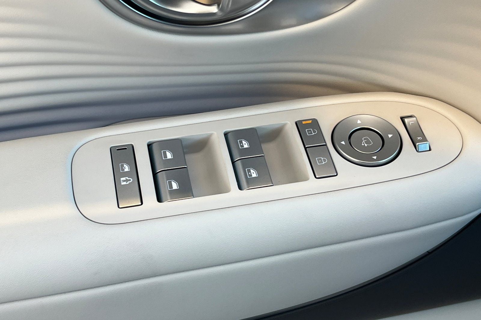 2026 Hyundai IONIQ 9 SEL