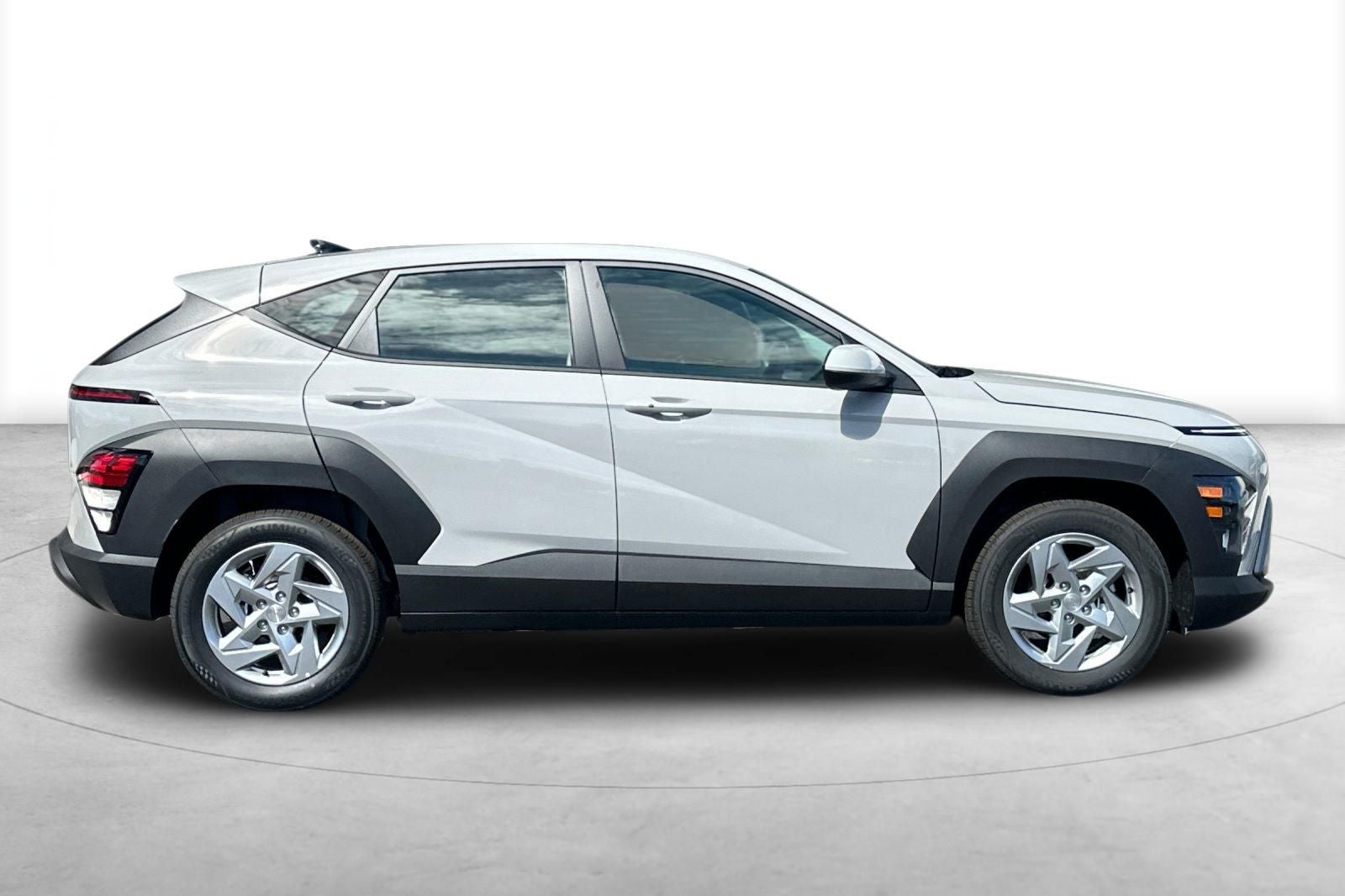 2027 Hyundai Kona SE