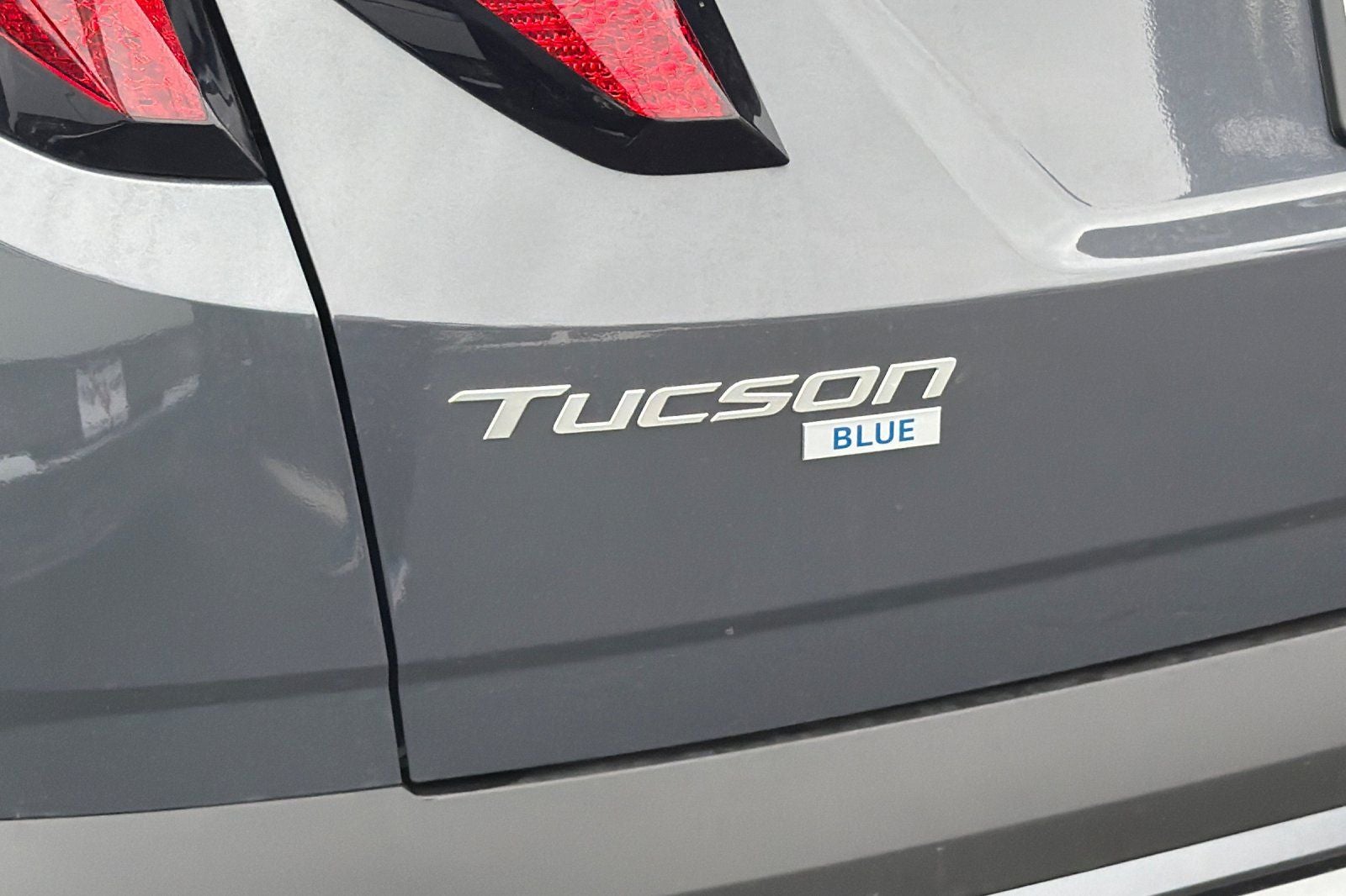 2026 Hyundai Tucson Hybrid Blue SE