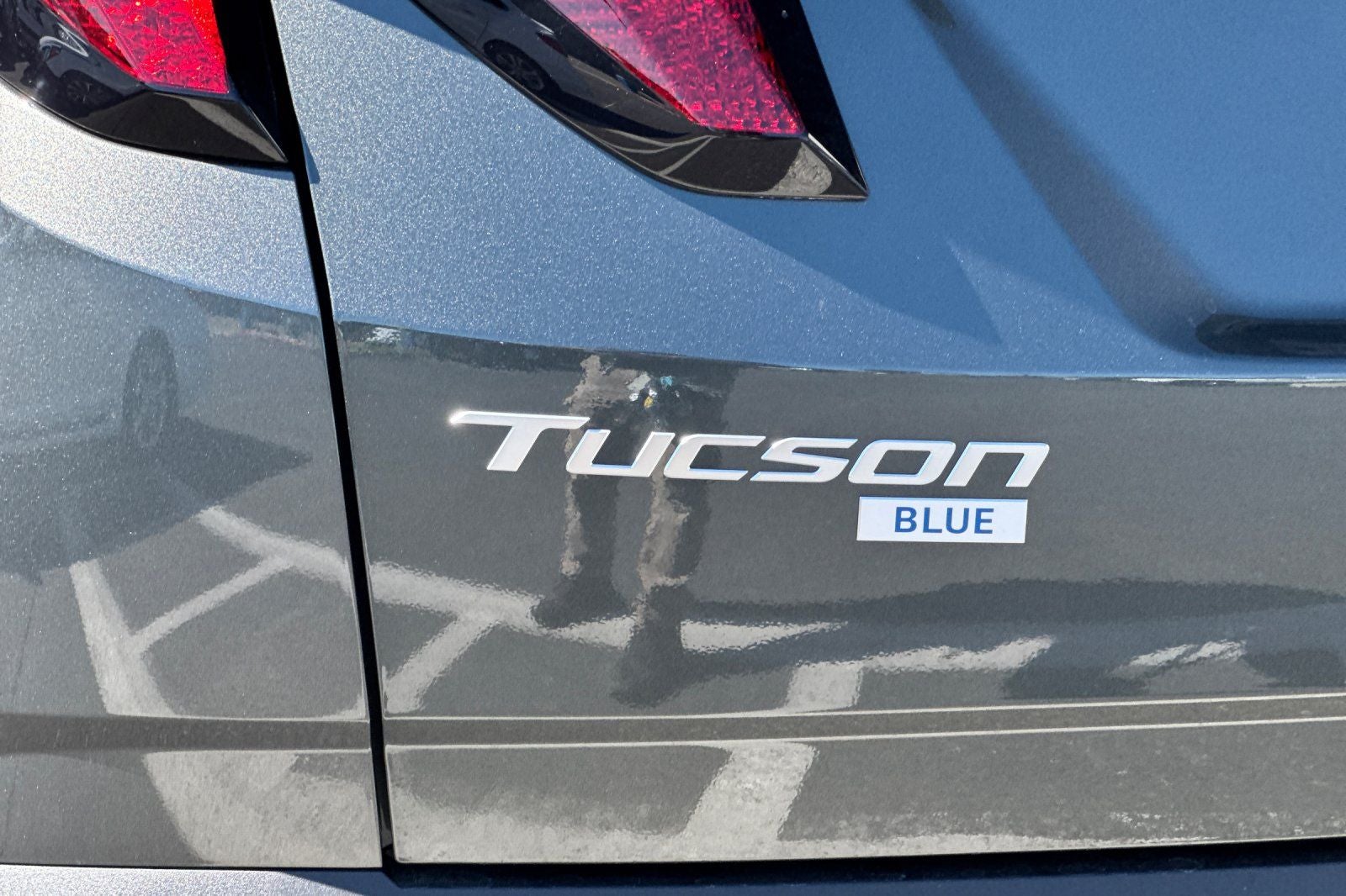 2026 Hyundai Tucson Hybrid Blue SE