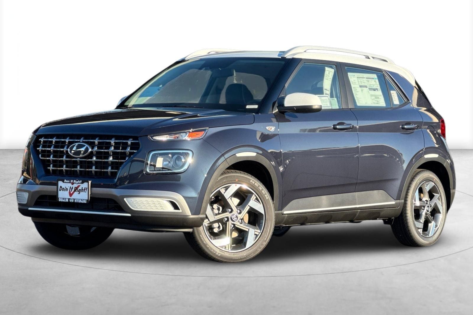 2026 Hyundai Venue SEL w/Two-Tone Roof