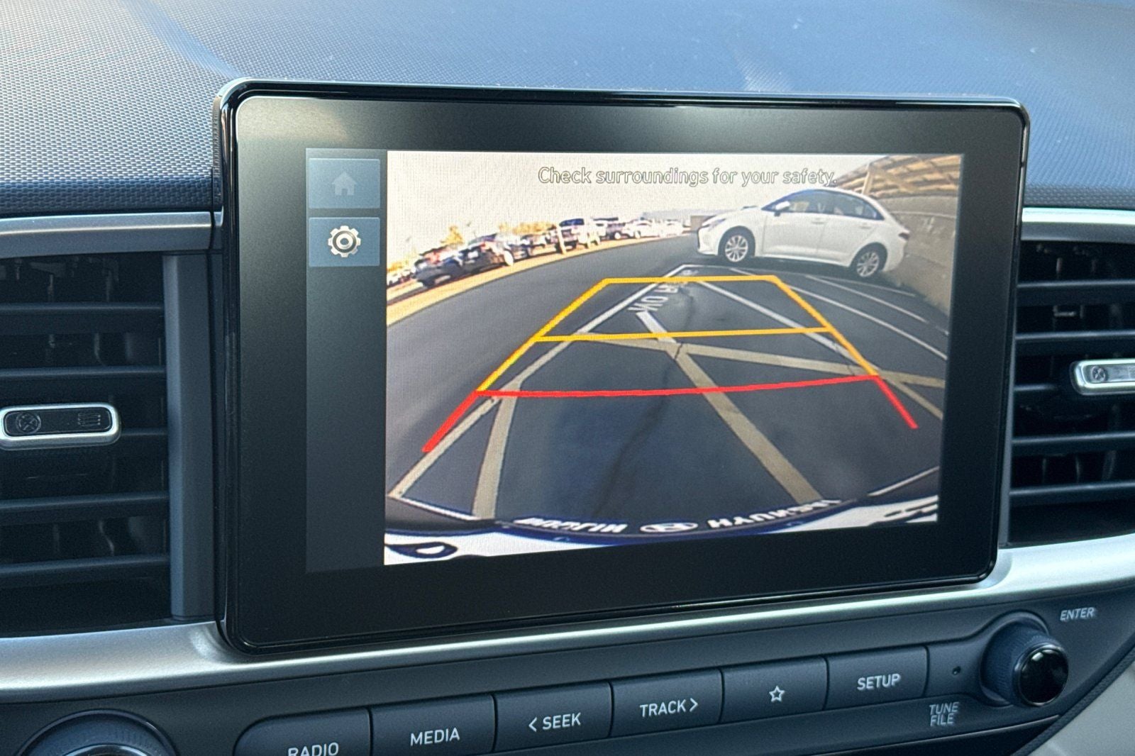 2026 Hyundai Venue SEL w/Two-Tone Roof