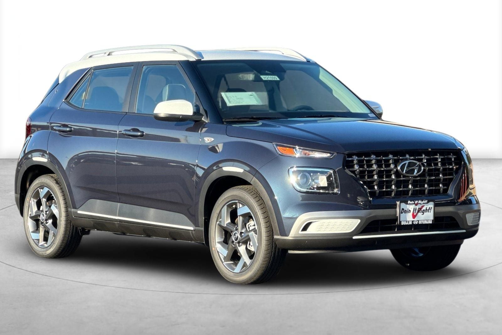 2026 Hyundai Venue SEL w/Two-Tone Roof