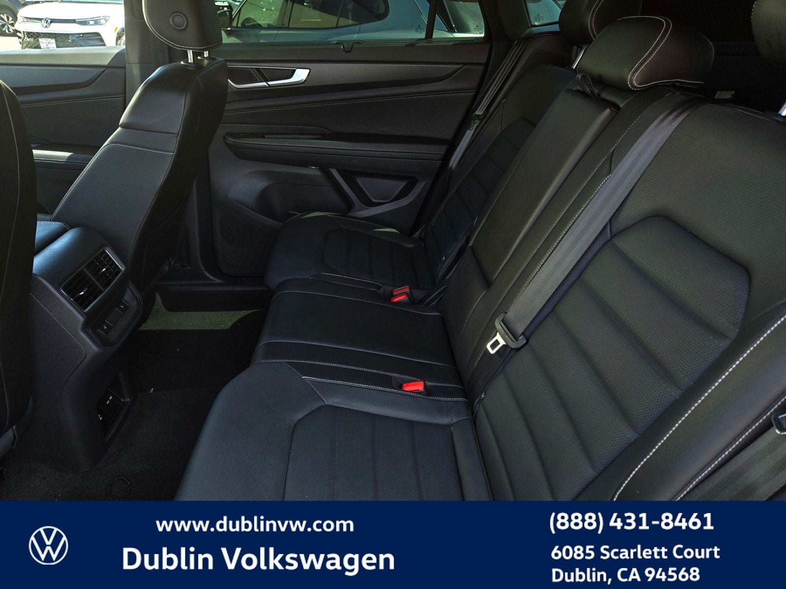 2024 Volkswagen Atlas Cross Sport 2.0T SEL R-Line