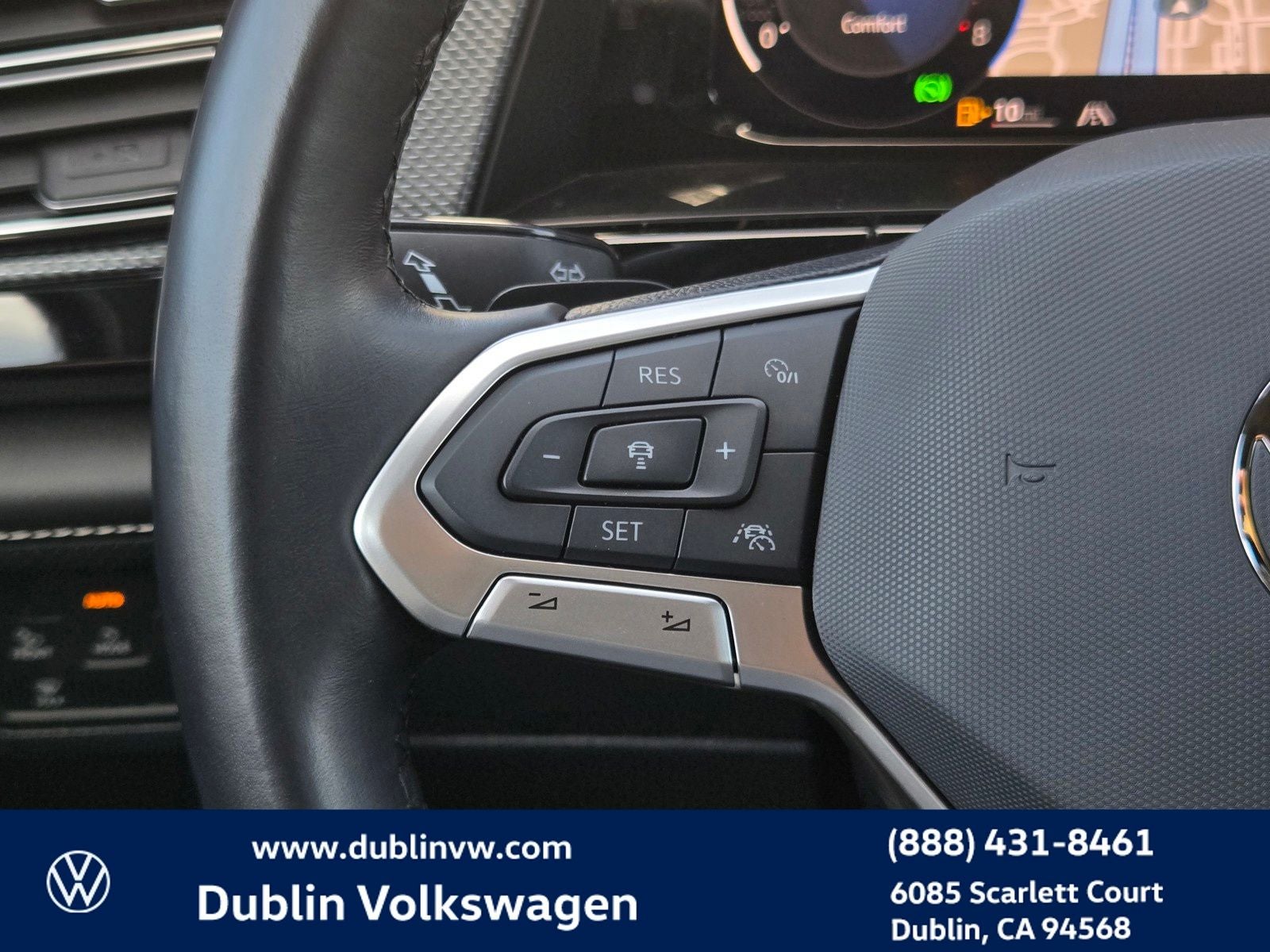 2024 Volkswagen Atlas Cross Sport 2.0T SEL R-Line