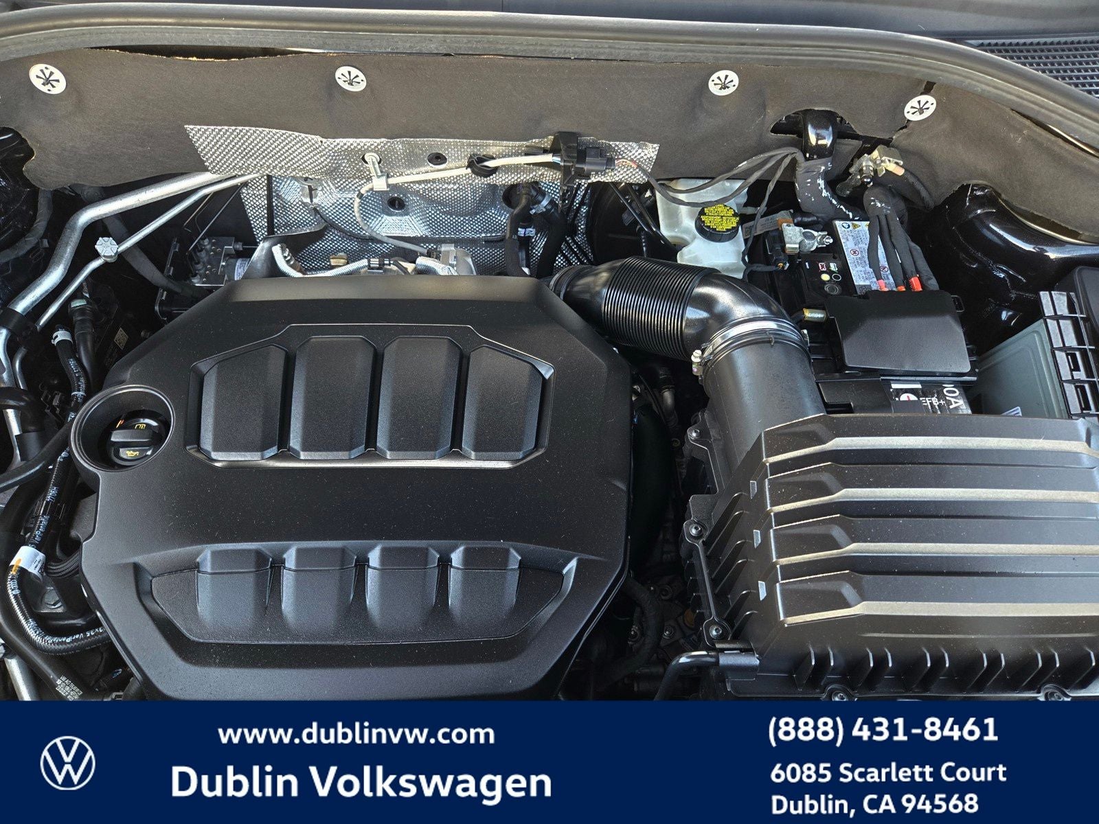 2024 Volkswagen Atlas Cross Sport 2.0T SEL R-Line