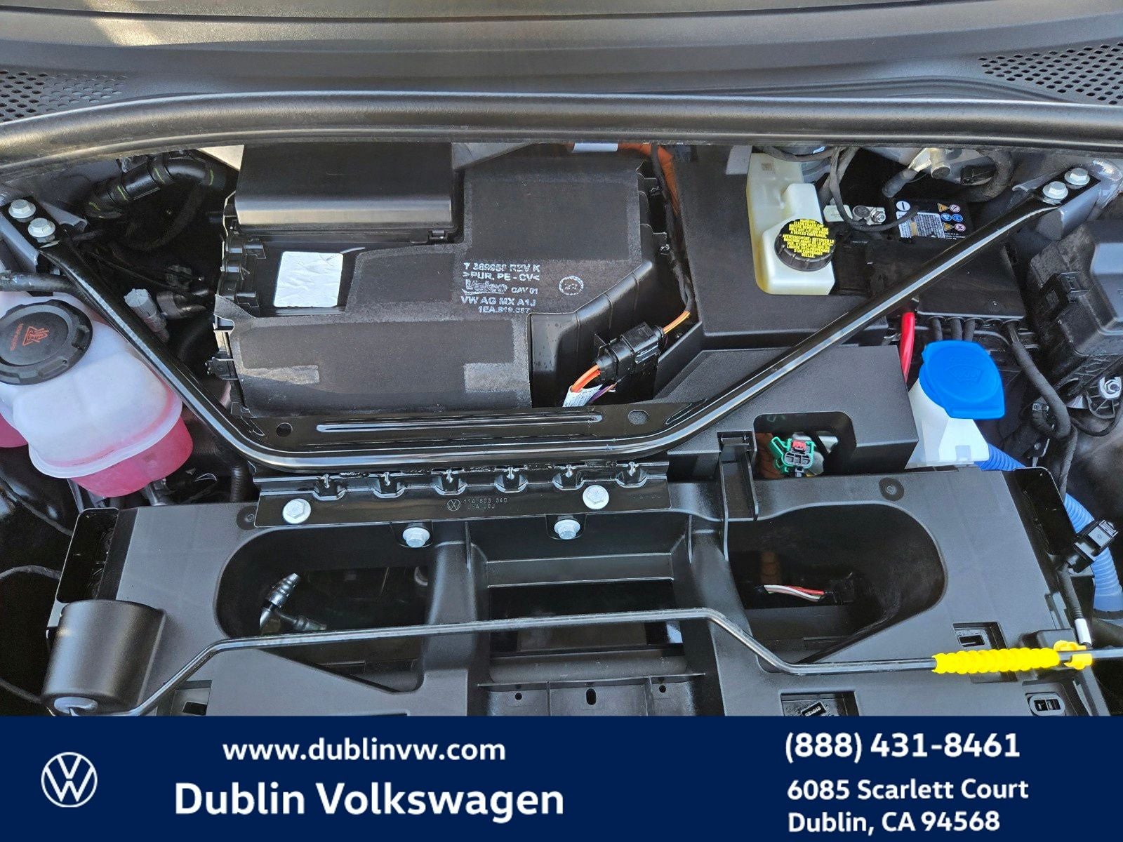 2023 Volkswagen ID.4 Pro