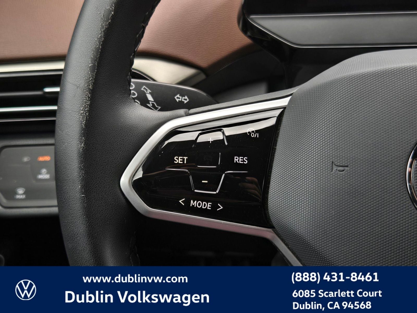 2023 Volkswagen ID.4 Pro