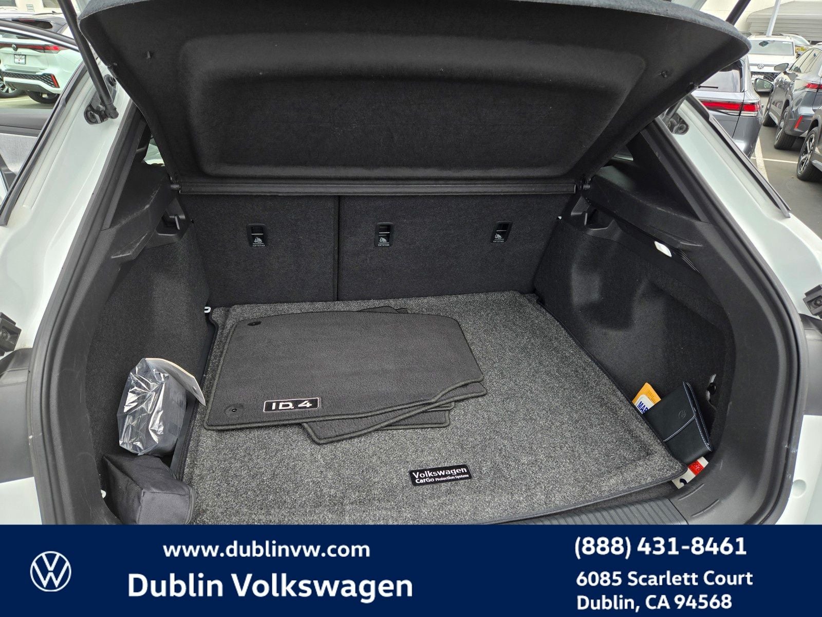 2023 Volkswagen ID.4 Pro