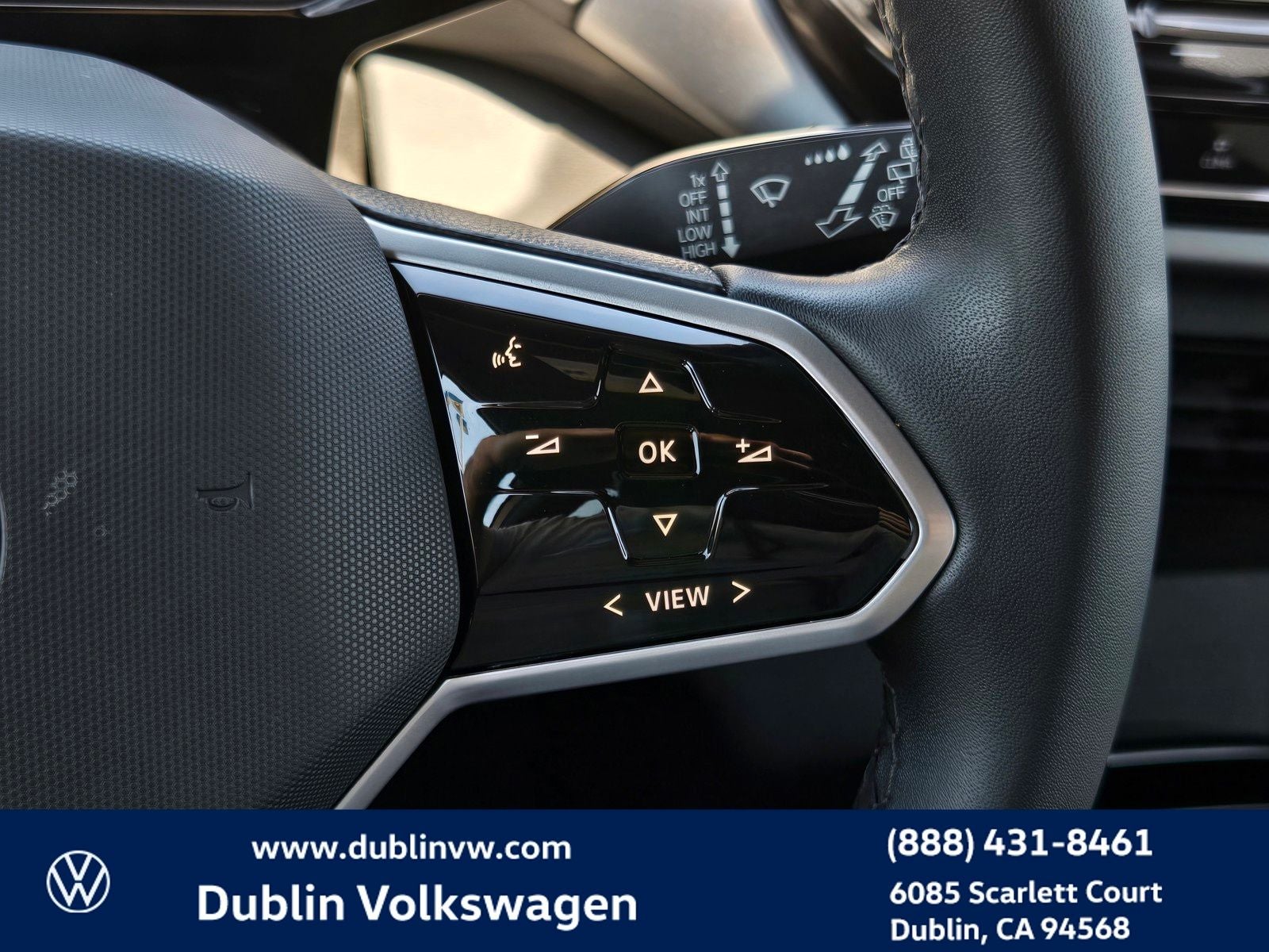 2023 Volkswagen ID.4 Pro