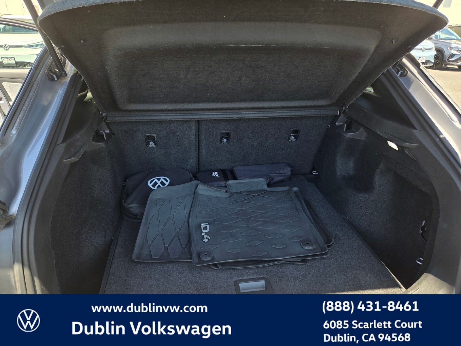 2023 Volkswagen ID.4 Pro
