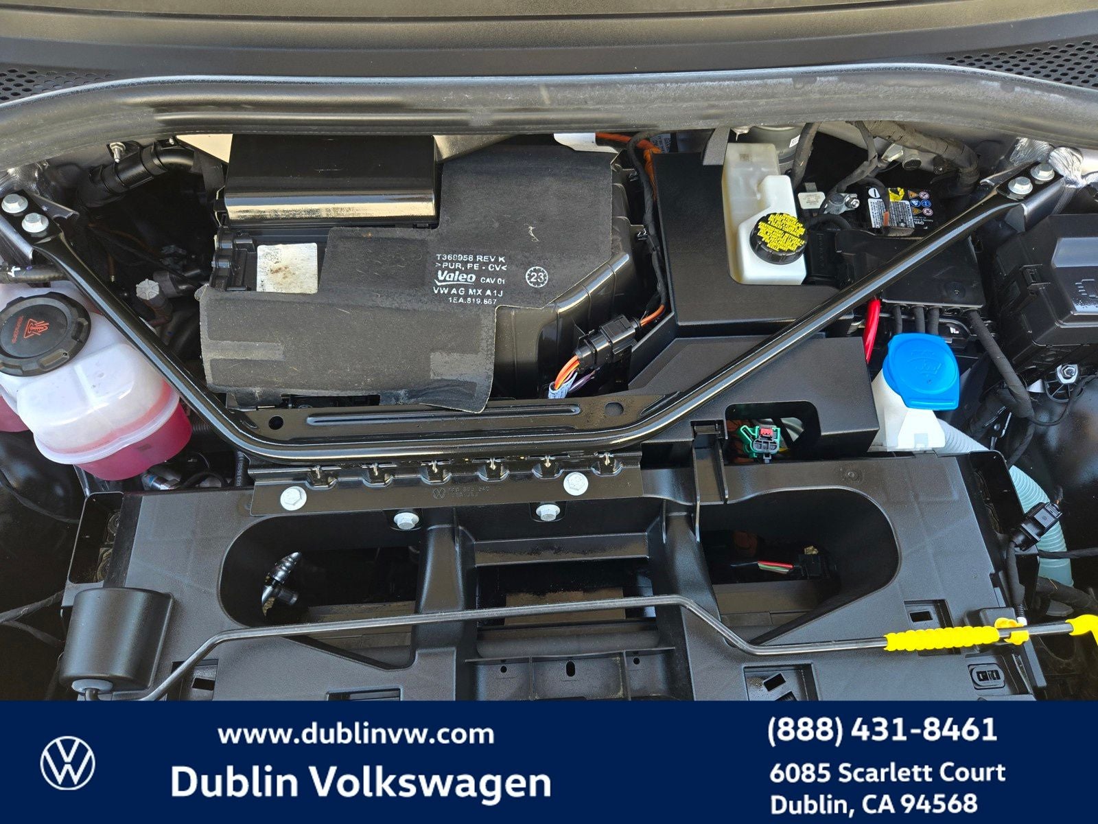 2023 Volkswagen ID.4 Pro