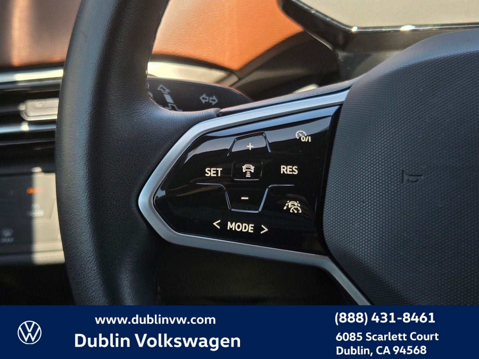 2023 Volkswagen ID.4 Pro