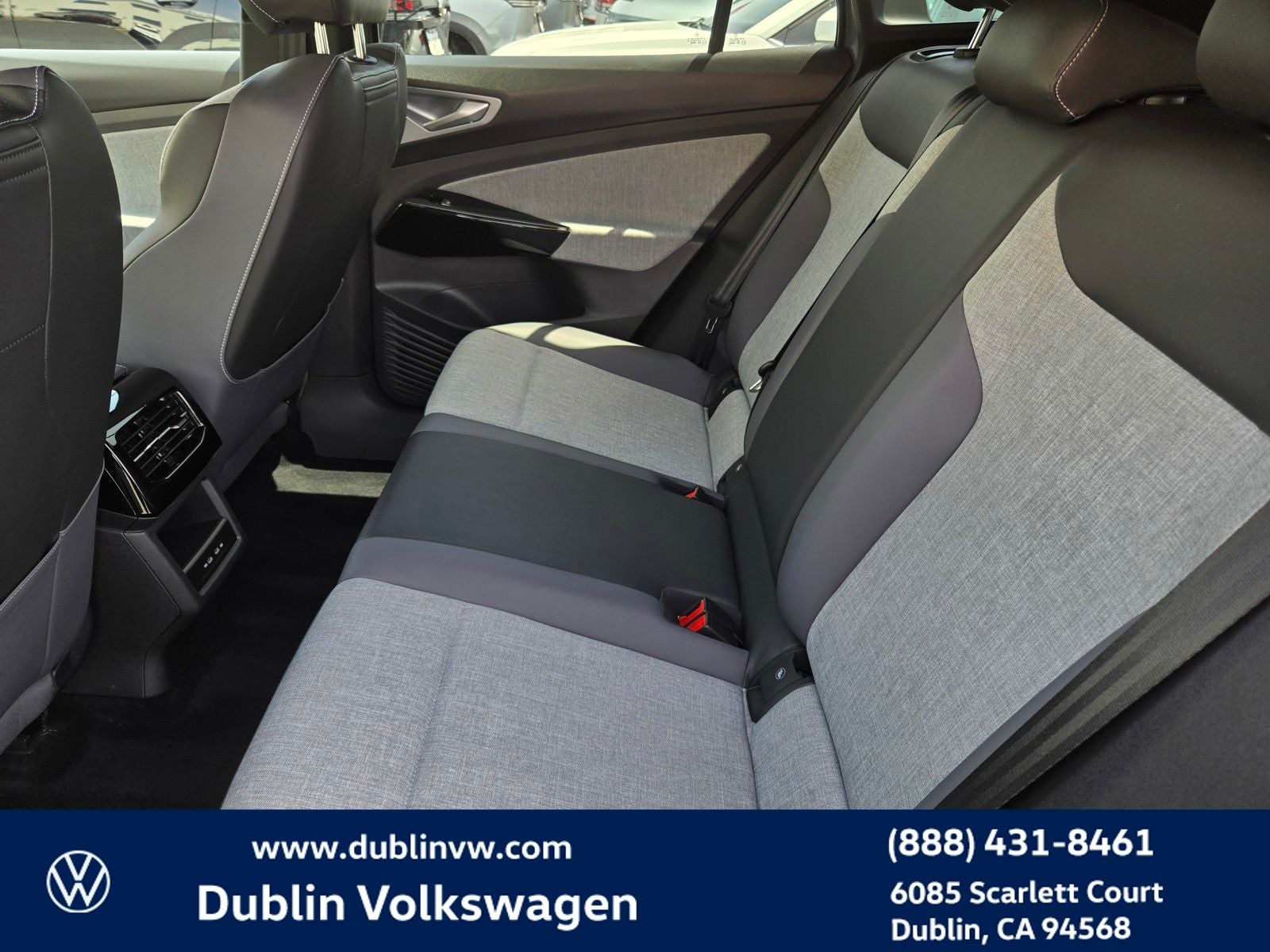 2023 Volkswagen ID.4 Pro