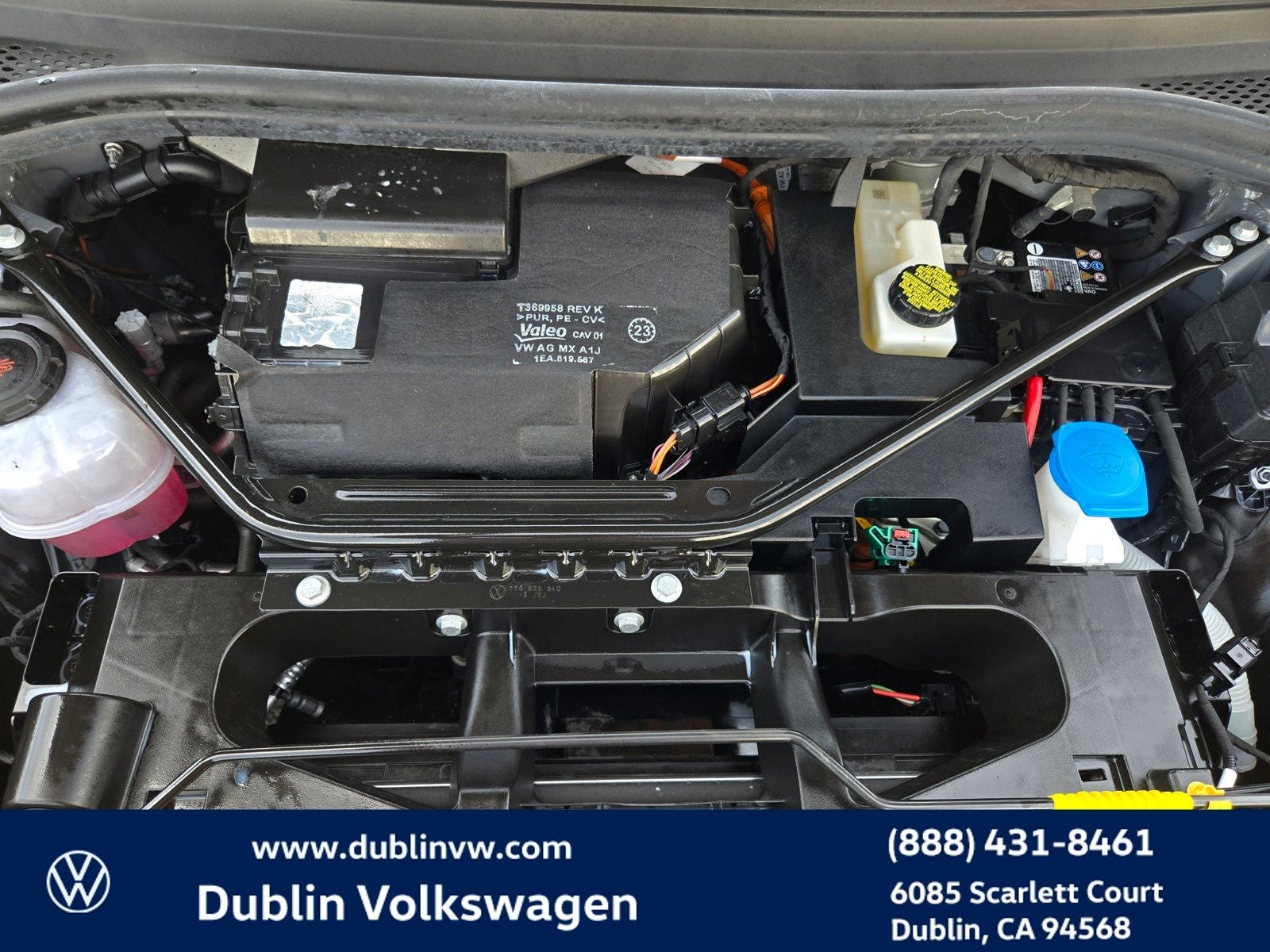 2023 Volkswagen ID.4 Pro
