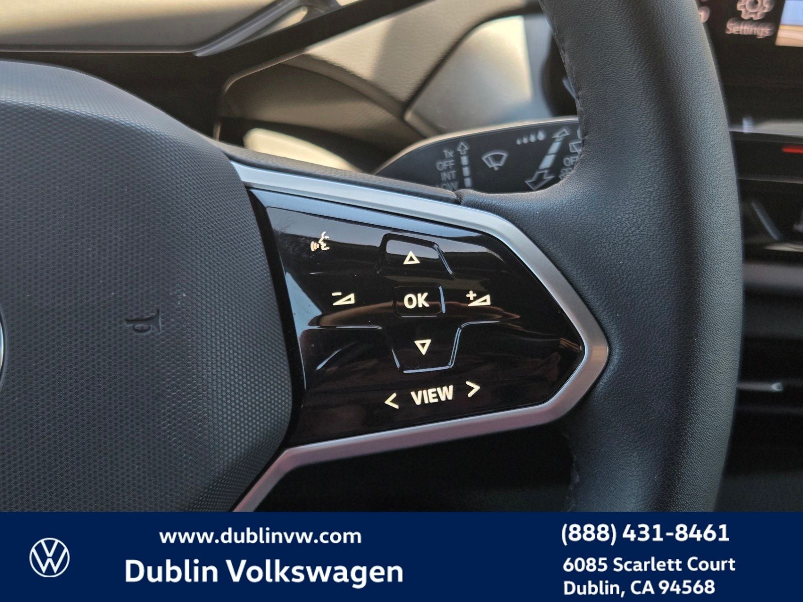 2023 Volkswagen ID.4 Pro