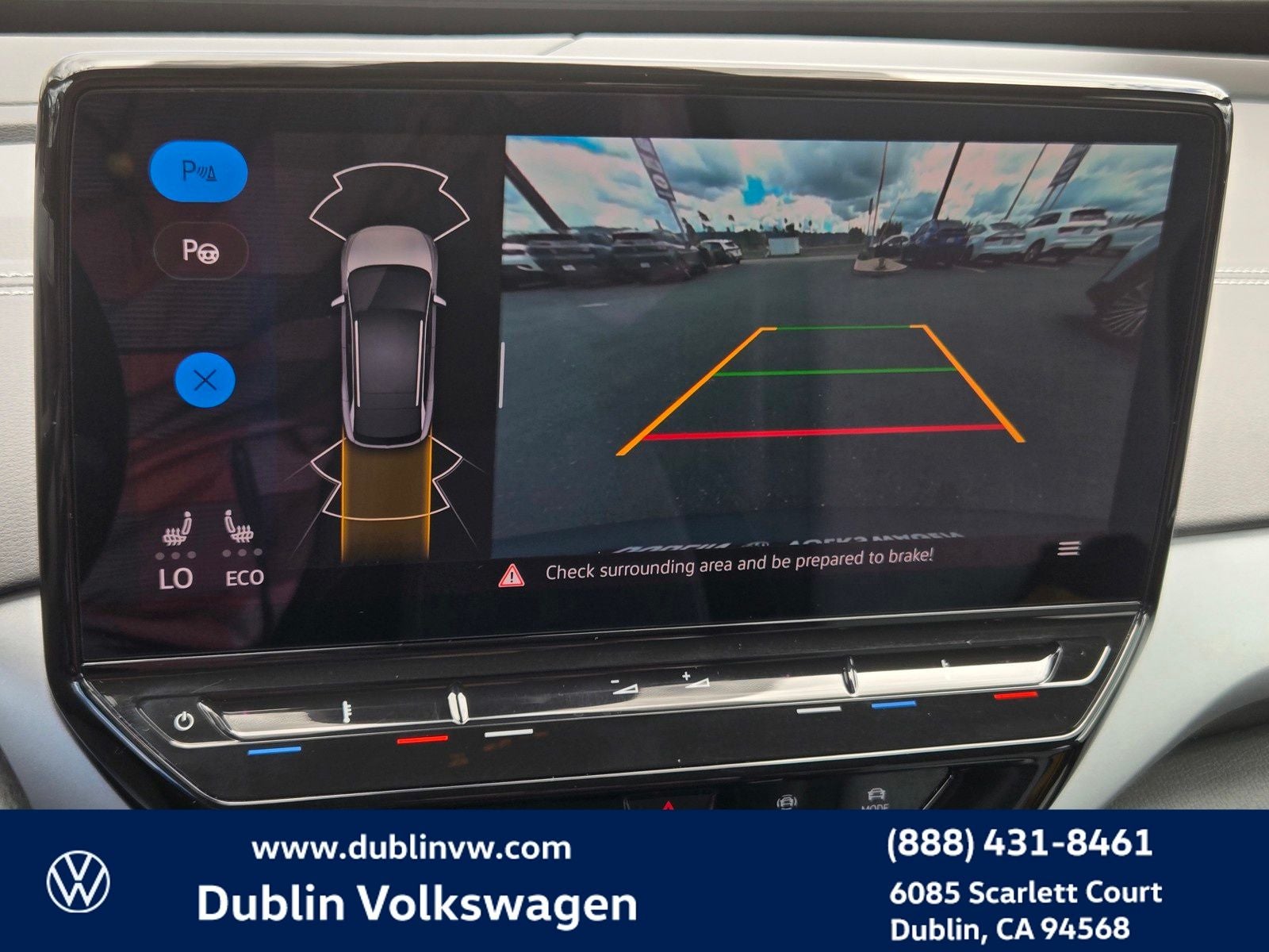 2023 Volkswagen ID.4 Pro